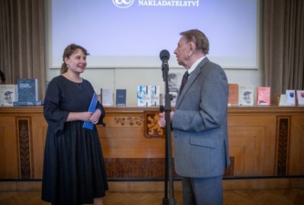 Vítězka kategorie Humanitní a společenské vědy Petra Hanáková.<br>Foto Josef Landergott / Akademie věd ČR