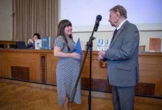 Vítězka kategorie Vědy o živé přírodě a chemické vědy Leona Zuzáková.<br>Foto Josef Landergott / Akademie věd ČR